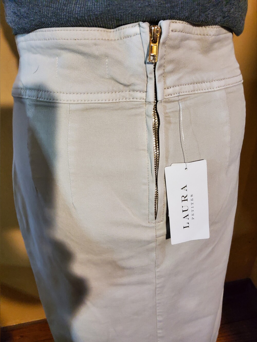 Laura Petites Cream Midi Skirt with Center Slit - Picture 7 of 9